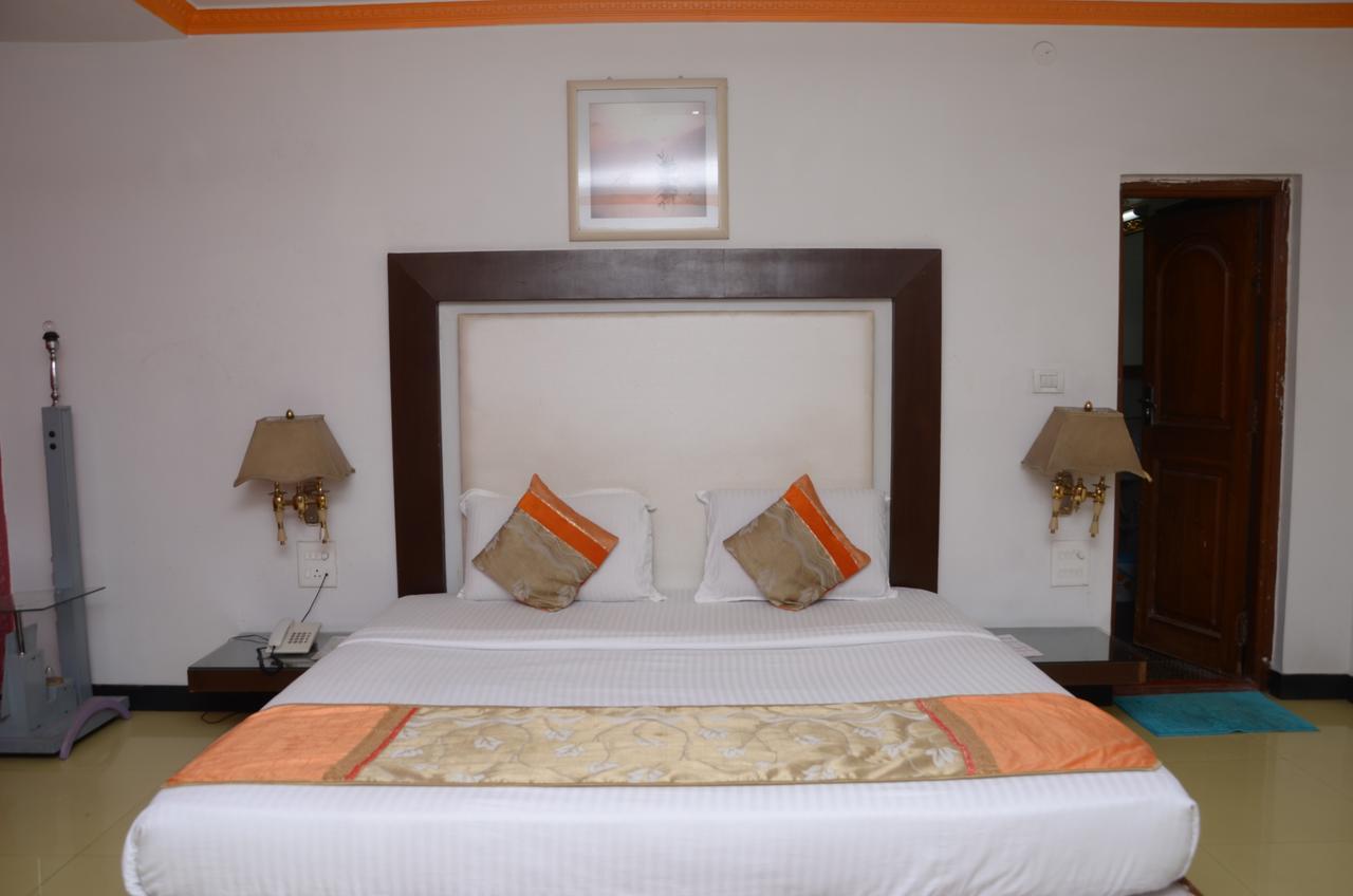 Hotel Rahul Deluxe Nagpur Dış mekan fotoğraf