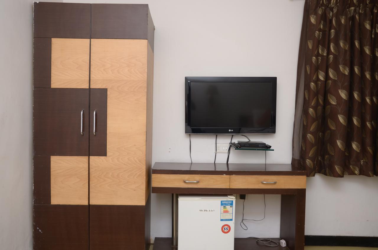 Hotel Rahul Deluxe Nagpur Dış mekan fotoğraf