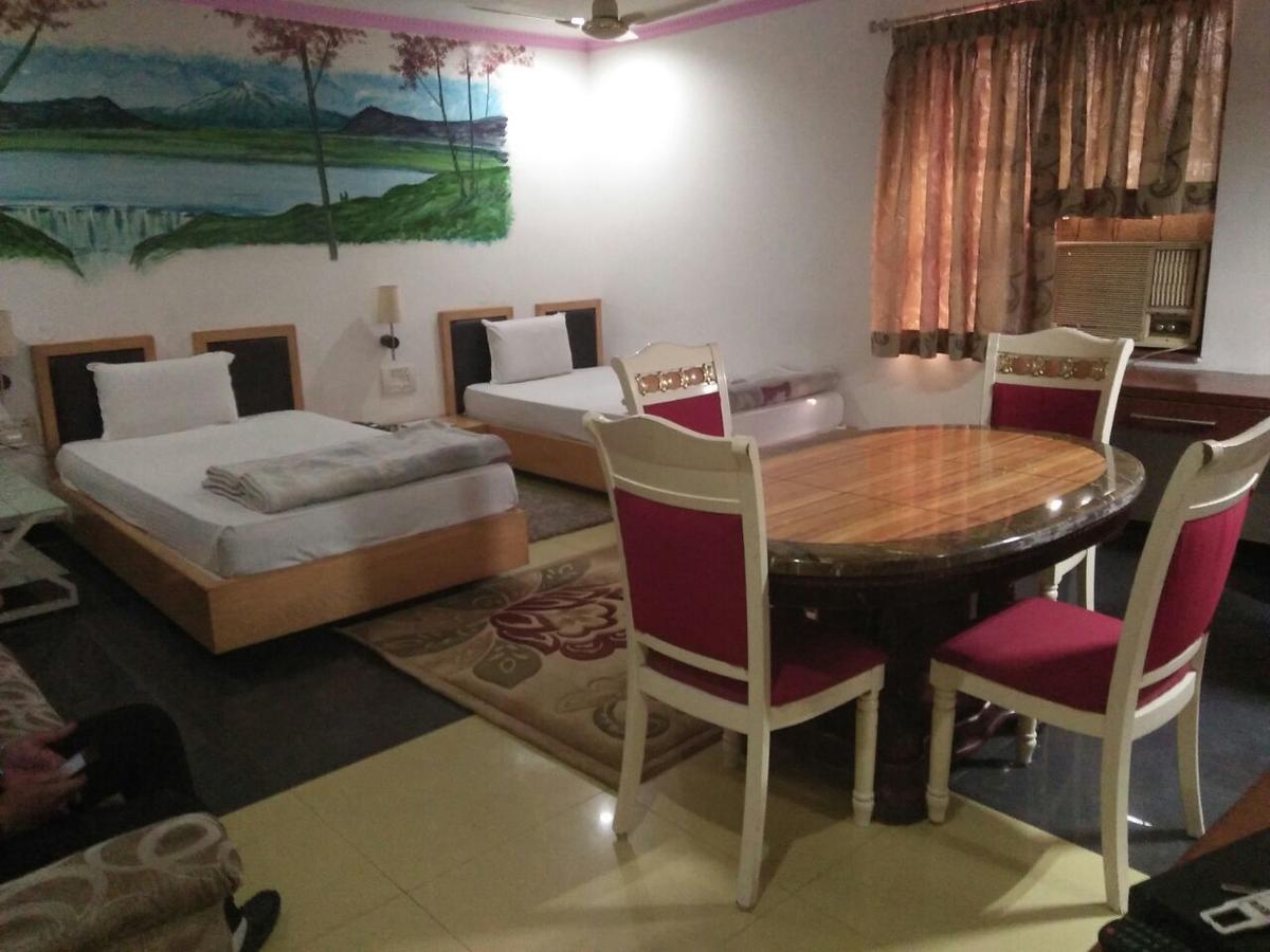 Hotel Rahul Deluxe Nagpur Dış mekan fotoğraf